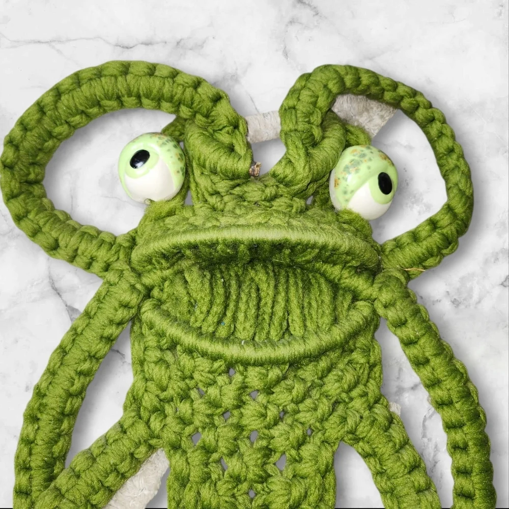 Vintage Frog Macrema Towel Holder